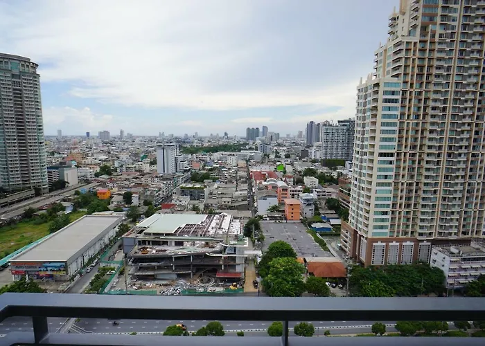 Luxury Near Downtown Bangkok